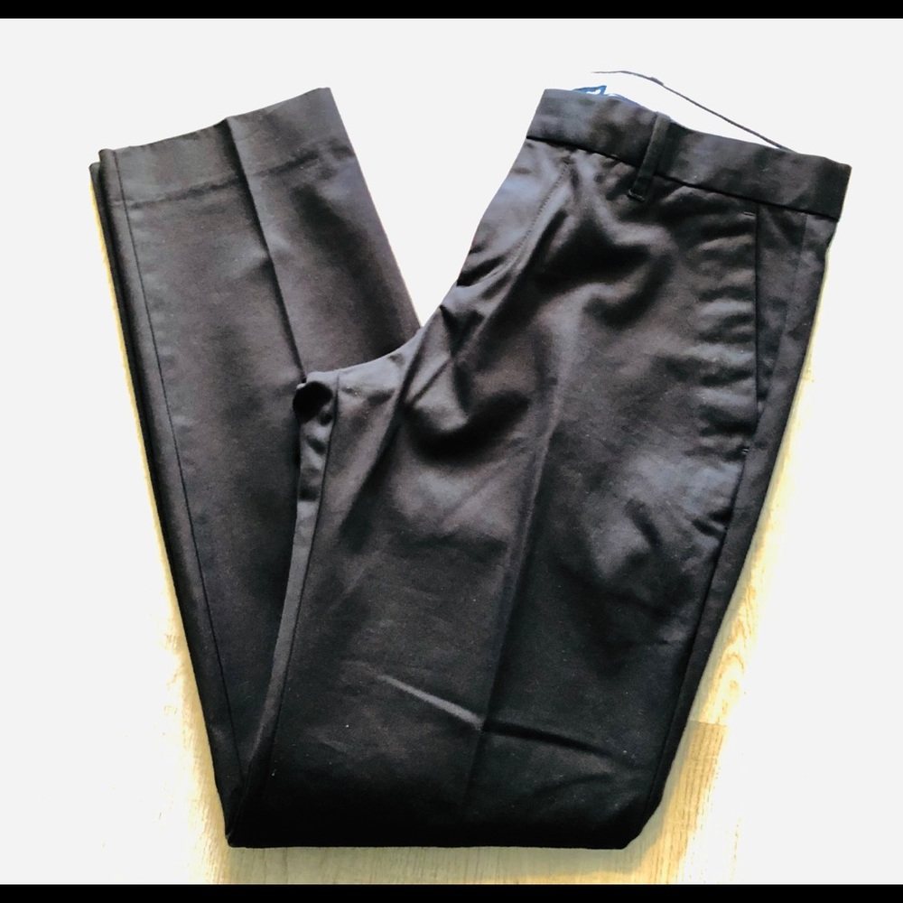 GAP TAILORED KHAKI
